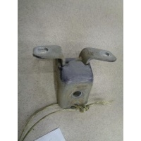 Петля двери передней правой нижняя Mazda 3 BK 2003-2009 2008 F15159210B