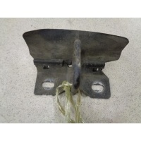 Ответная часть замка капота Mercedes Benz A-Сlass W168 1997-2004 1998 A1688800060