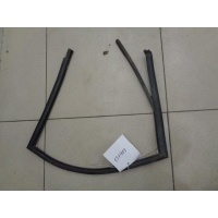 Уплотнитель стекла двери задней правой Volkswagen Touareg 2002-2010 2003 7L0839432C