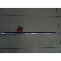 Накладка стекла переднего левого (бархотка) Volkswagen Jetta 5 2005-2011 2006 1K5837475B