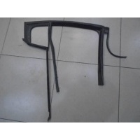 Уплотнитель стекла двери задней правой Renault Megane 3 2008-2015 2011 823303128R