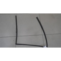 Уплотнитель стекла двери задней правой Geely Emgrand EC7 2009-2016 2013 1068003269