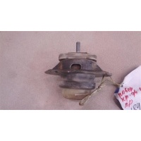 Опора двигателя левая Land Rover Discovery 3 2004-2009 2005 KKB500312