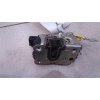 Замок двери задней правой Renault Duster 2010> 2013 825029501R