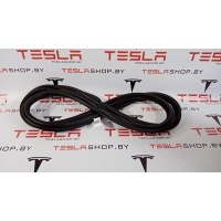 уплотнитель Tesla Model X 2021 1033016-00-B,1486211-00-A