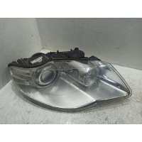 Блок фара правая Volkswagen Touareg 1 7L 2002-2010 7L6941040C