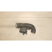 Патрубок корпуса воздушного фильтра Infiniti QX56 (JA60) 2004-2010 2004 165767S000