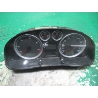 Щиток приборов (приборная панель) Volkswagen Passat 2003 3b0920827a
