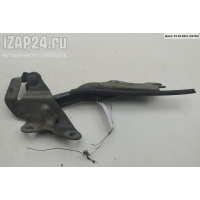 Петля капота правая Mazda 3 (2003-2008) BK 2007 B32H52410A