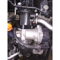 Заслонка дроссельная Volkswagen Passat 2010 03L128063