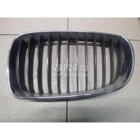 Решетка радиатора левая BMW 1-серия E82/E88 (2007 - 2013) 51137179655