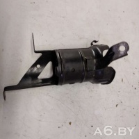 Кронштейн топливного фильтра Volkswagen Polo 4 2006 6Q0127224E