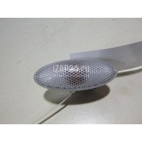 Повторитель на крыло белый Toyota Auris (E15) (2006 - 2012) 8173002080