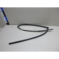Уплотнитель стекла двери Toyota Auris (E15) (2006 - 2012) 6814202110