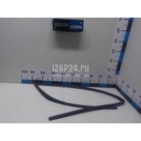 Уплотнитель стекла двери Toyota Auris (E15) (2006 - 2012) 6814102110
