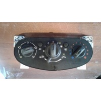 Блок управления отопителем Renault Sandero I (2009–2014) 275101924R
