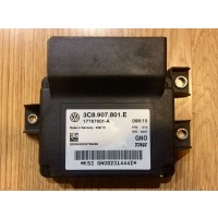 Блок управления парковочным тормозом Volkswagen Passat (B7) VII (2010–2015) 3C8907801E