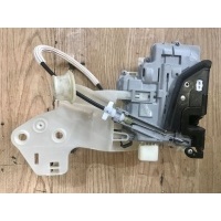 Замок двери передней правой Volkswagen Touareg (NF) II (2010–2014) 2011 8J1837016B