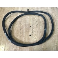 Уплотнитель багажника Volkswagen Touareg (NF) II (2010–2014) 2011 7P6827705A