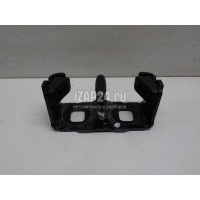 Ответная часть замка багажника Renault Duster 2012 905702697R