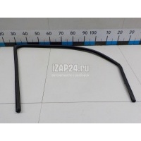 Уплотнитель стекла двери Ford Mondeo III (2000 - 2007) 1364474