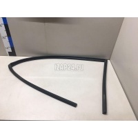 Уплотнитель стекла двери Hyundai-Kia Santa Fe (DM) (2012 - 2018) 825302W000