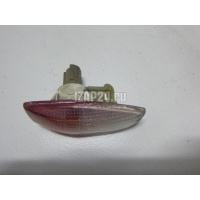 Повторитель на крыло правый белый Hyundai-Kia Terracan (2001 - 2007) 923043B110