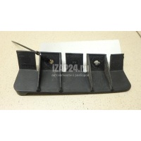 Направляющая заднего бампера правая Land Rover Discovery III (2004 - 2009) DQL000081