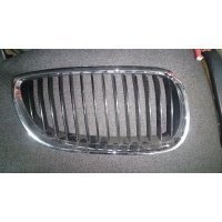 рамка решетки радиатора BMW 5 (E60) 2008 51137065702