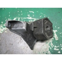 Кронштейн КПП Audi A6 1995 4a0399114d