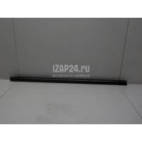 Накладка стекла заднего правого Nissan Primera P11E (1996 - 2002) 828202F000