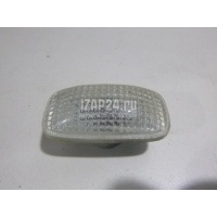 Повторитель на крыло белый Nissan Primera P12E (2002 - 2007) 26160-au300