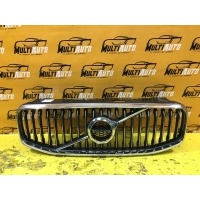 Решетка радиатора Volvo XC60 2 2017-2021 31425535