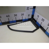 Уплотнитель форточки правой Nissan Tiida (C11) (2007 - 2014) 82272EL40A