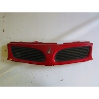 Решетка , решетка радиатора mitsubishi carisma