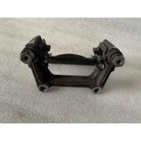 скоба суппорта заднего Audi A8 D3/4E 2008 3D0615425E