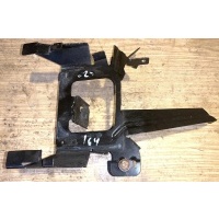 Кронштейн блока управления двигателя Mercedes-Benz A1645451840 A1645451840