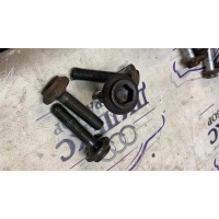 болт ступицы Audi A4 (B7) 2004-2009 4b0407643a