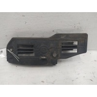 Крепление бампера переднего Volkswagen Passat B5 1999 3B0807184E