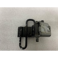 петля двери задней правой Audi S8 D3 2008 4E0833412E