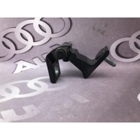 петля двери задней левой Audi S6 C7 2014 4G0831401C