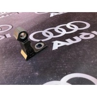 петля двери Audi S6 C7 2014 4G0831402B