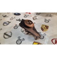 Помпа Ford Focus 2010 1364681