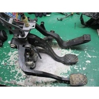 Узел педальный (блок педалей) Audi A4 1997 8d1721117e