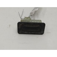 Кнопка открытия багажника Renault Scenic I (1996-2003) 2000 8200000900