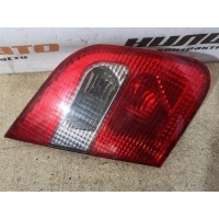 Фонарь левый в крышку багажника MITSUBISHI Carisma MR485475