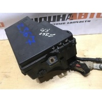 Блок предохранителей (под капотом) FORD Focus 2 1223183