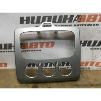 Рамка магнитолы FORD Focus 2 1539347