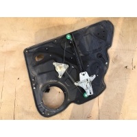 Стекло двери задней левой VOLKSWAGEN Passat B6 3C5839461J