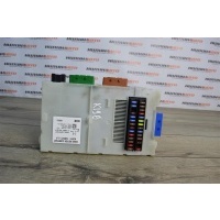 Блок предохранителей (салон) LAND ROVER Freelander 2 LR018393